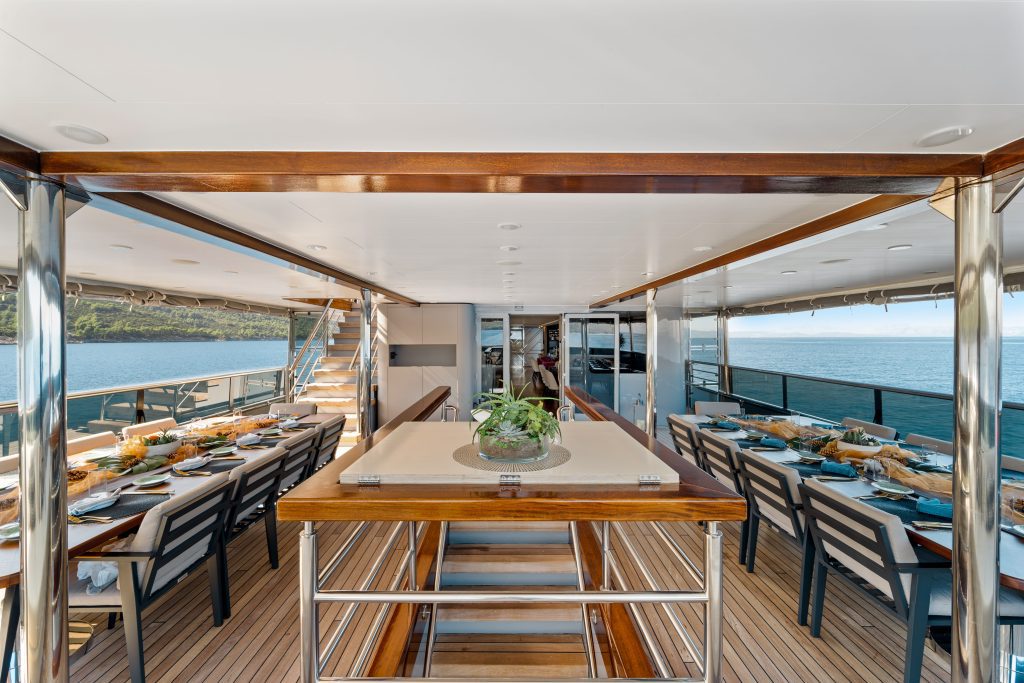 FREEDOM Al fresco dinning - Upper deck Aft FREEDOM Al fresco dinning - Upper deck Aft