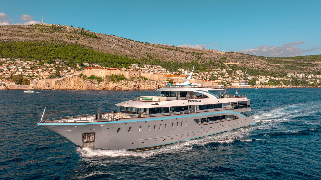 561111087-freedom-exterior19